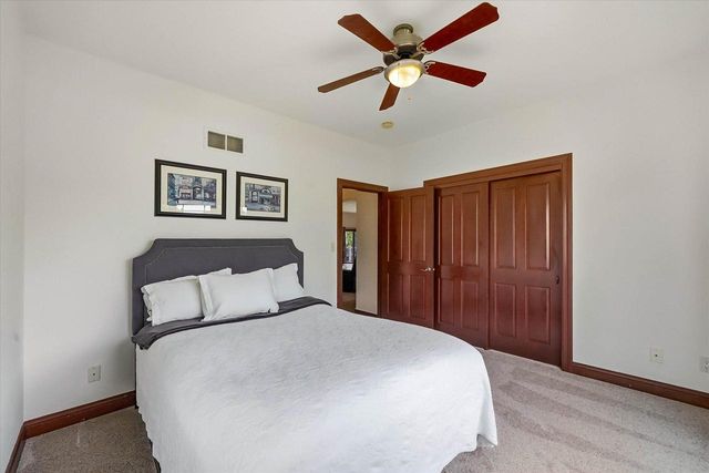 W144N9912 Sun Valley TRAIL, Germantown, WI 53022