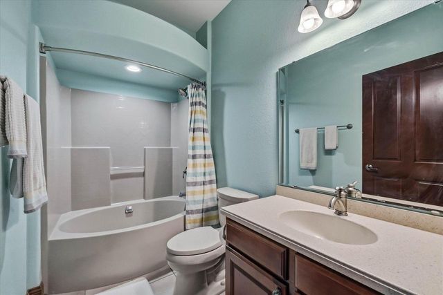 W144N9912 Sun Valley TRAIL, Germantown, WI 53022