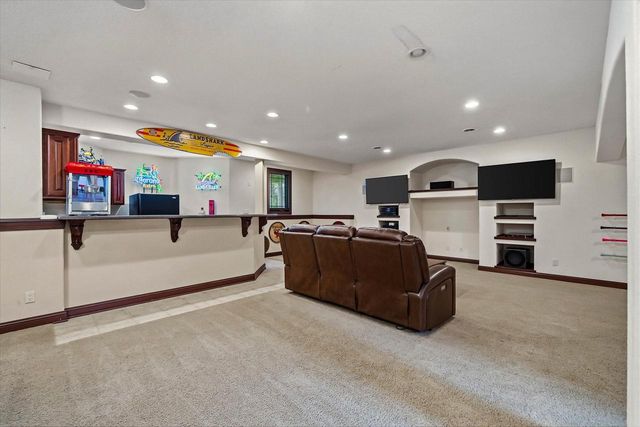W144N9912 Sun Valley TRAIL, Germantown, WI 53022