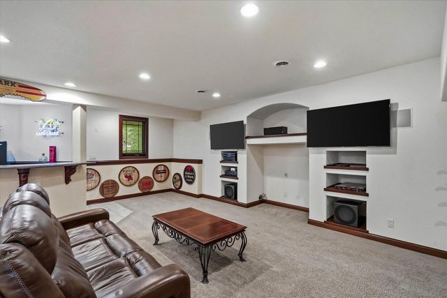 W144N9912 Sun Valley TRAIL, Germantown, WI 53022