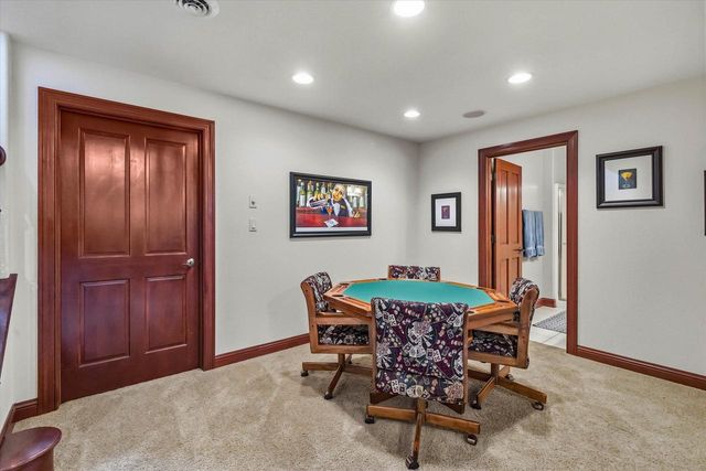 W144N9912 Sun Valley TRAIL, Germantown, WI 53022