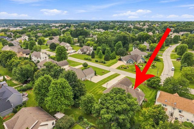 W144N9912 Sun Valley TRAIL, Germantown, WI 53022