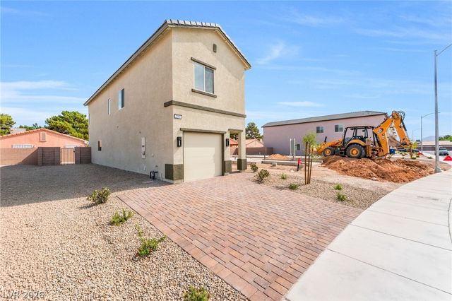 2204 ABRAHAM Avenue, Las Vegas, NV 89106