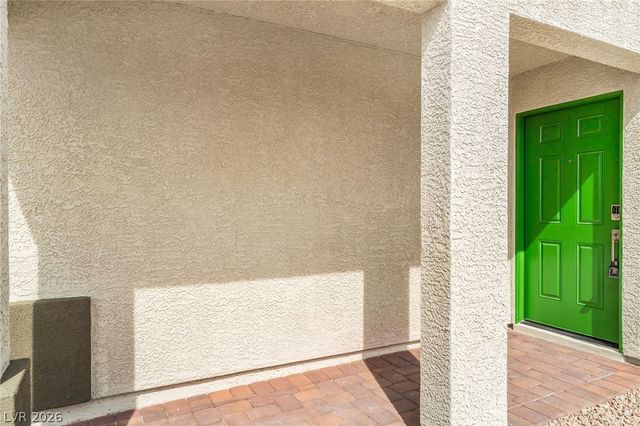 2204 ABRAHAM Avenue, Las Vegas, NV 89106