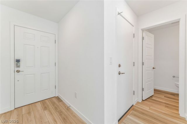 2204 ABRAHAM Avenue, Las Vegas, NV 89106