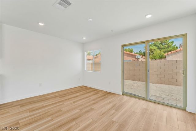 2204 ABRAHAM Avenue, Las Vegas, NV 89106