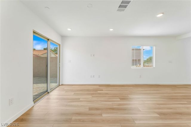 2204 ABRAHAM Avenue, Las Vegas, NV 89106