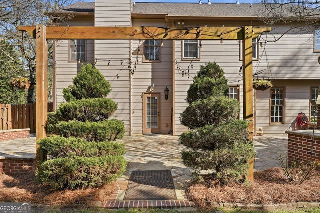 1634 Bailey Farms Drive, Lawrenceville, GA 30043