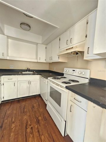 7611 PAULA DRIVE 5, Tampa, FL 33615