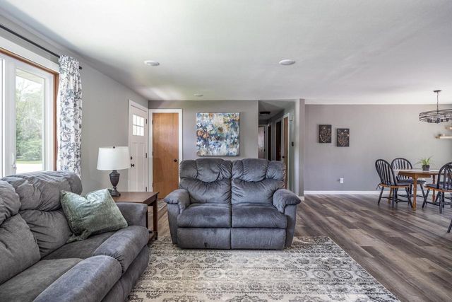 95 NORTHBREEZE DRIVE, Appleton, WI 54911