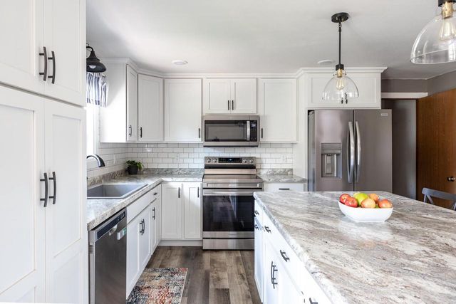 95 NORTHBREEZE DRIVE, Appleton, WI 54911