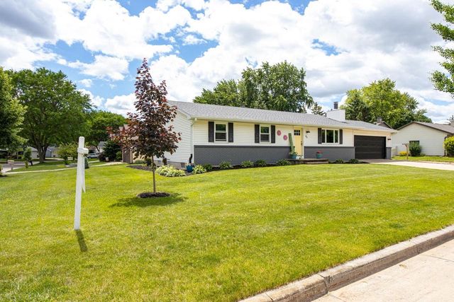 95 NORTHBREEZE DRIVE, Appleton, WI 54911