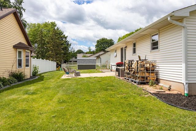 95 NORTHBREEZE DRIVE, Appleton, WI 54911