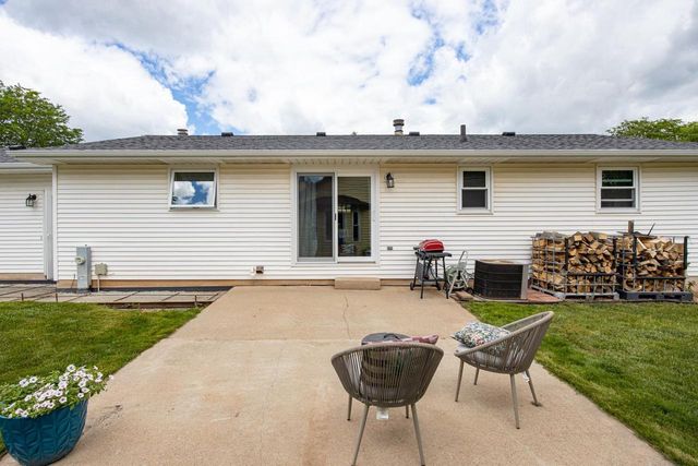95 NORTHBREEZE DRIVE, Appleton, WI 54911