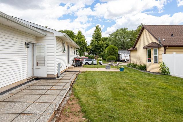 95 NORTHBREEZE DRIVE, Appleton, WI 54911