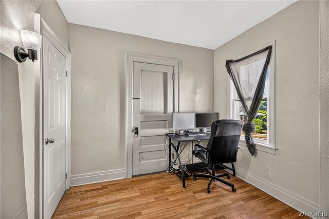 17 Inter Park Avenue, Buffalo, NY 14211