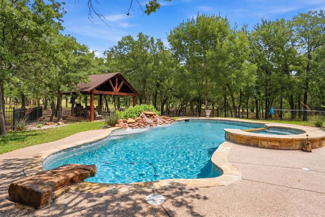 705 Boling Ranch Road, Azle, TX 76020