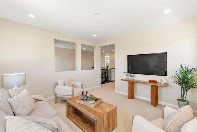 15665 S CHEVY CHASE, San Diego, CA 92127