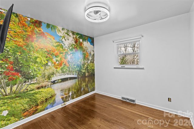 117 Robinson Avenue, Matthews, NC 28104