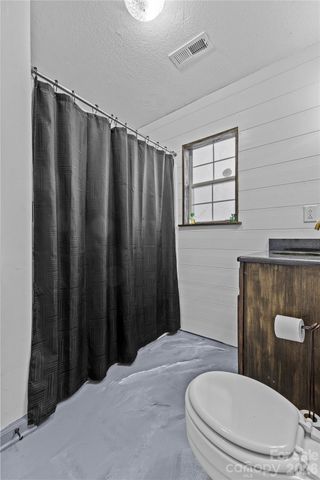 117 Robinson Avenue, Matthews, NC 28104