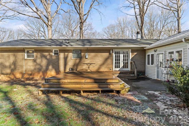 117 Robinson Avenue, Matthews, NC 28104