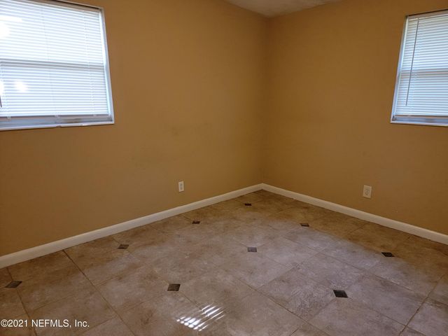 115 SARATOGA Circle S, Atlantic Beach, FL 32233