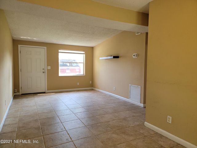 115 SARATOGA Circle S, Atlantic Beach, FL 32233