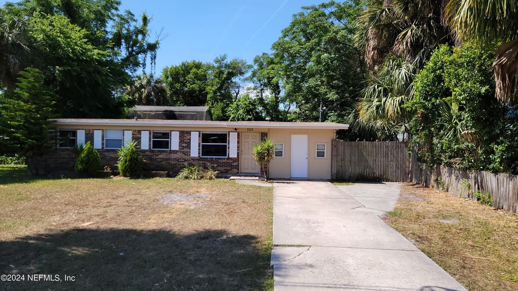 115 SARATOGA Circle S, Atlantic Beach, FL 32233