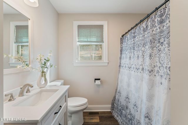 314 W Young High Pike, Knoxville, TN 37920