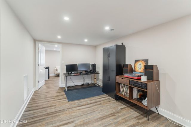 314 W Young High Pike, Knoxville, TN 37920