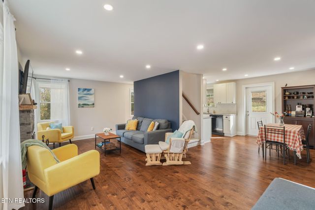 314 W Young High Pike, Knoxville, TN 37920