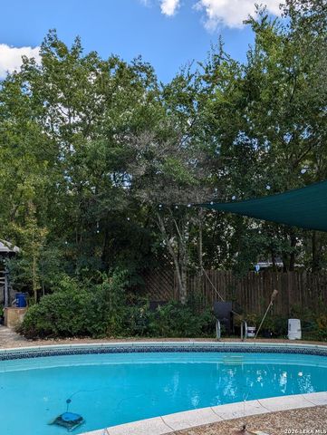2818 Whisper Fawn St, San Antonio, TX 78230
