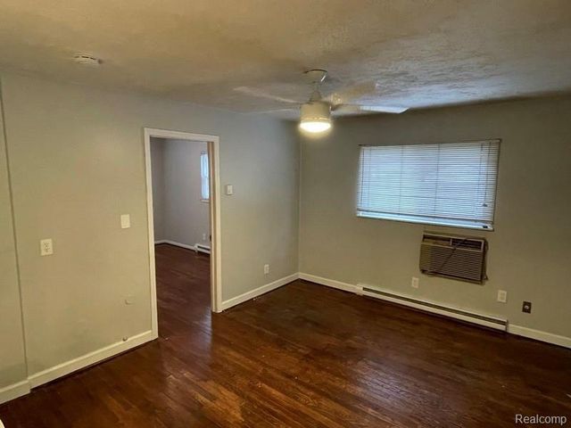2047 Romeo Street, Ferndale, MI 48220