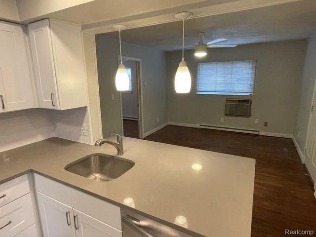 2047 Romeo Street, Ferndale, MI 48220