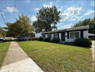 28095 Leroy Street, Romulus, MI 48174