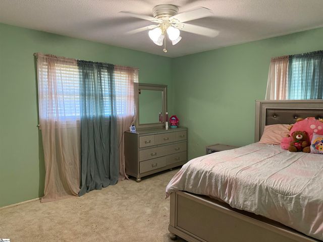 102 Olivarri Drive, Anderson, SC 29621