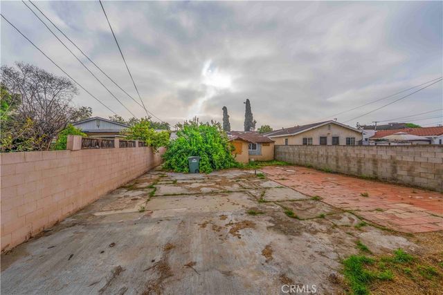 8669 San Gabriel, South Gate, CA 90280