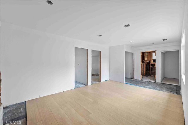 8669 San Gabriel, South Gate, CA 90280