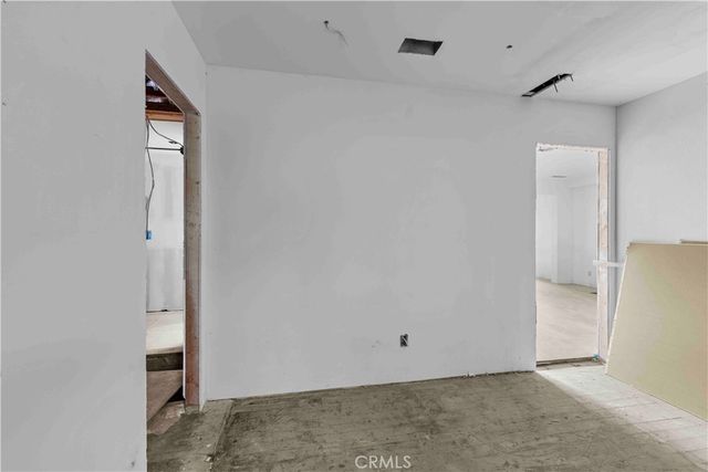 8669 San Gabriel, South Gate, CA 90280