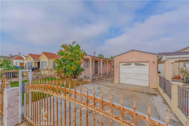 8669 San Gabriel, South Gate, CA 90280