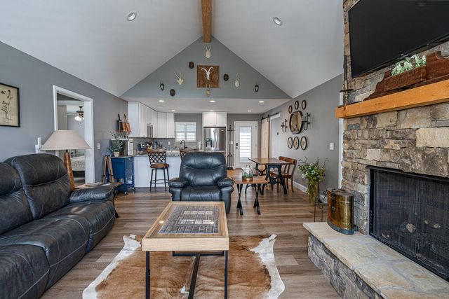 280 Wild Berry Lane, Hayesville, NC 28904