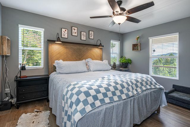 280 Wild Berry Lane, Hayesville, NC 28904