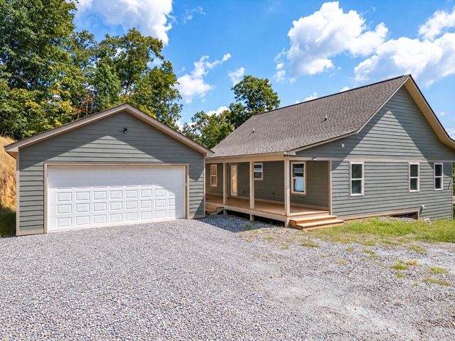 280 Wild Berry Lane, Hayesville, NC 28904