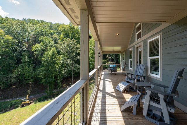 280 Wild Berry Lane, Hayesville, NC 28904