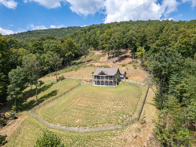280 Wild Berry Lane, Hayesville, NC 28904