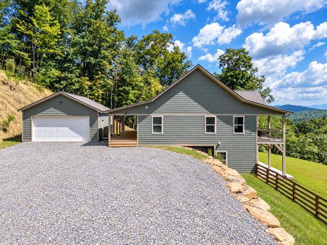 280 Wild Berry Lane, Hayesville, NC 28904