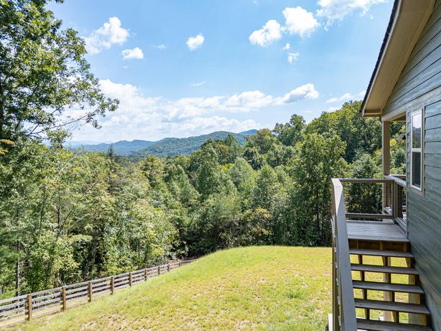 280 Wild Berry Lane, Hayesville, NC 28904