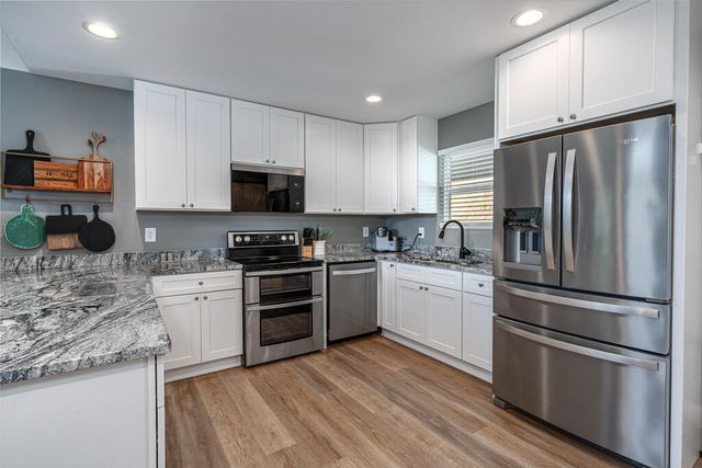 280 Wild Berry Lane, Hayesville, NC 28904