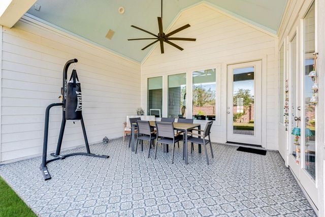 2339 Pale Star Drive, Conroe, TX 77384