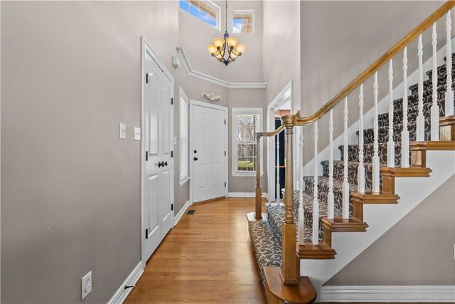 1008 SW Whistle Drive, Lee's Summit, MO 64082